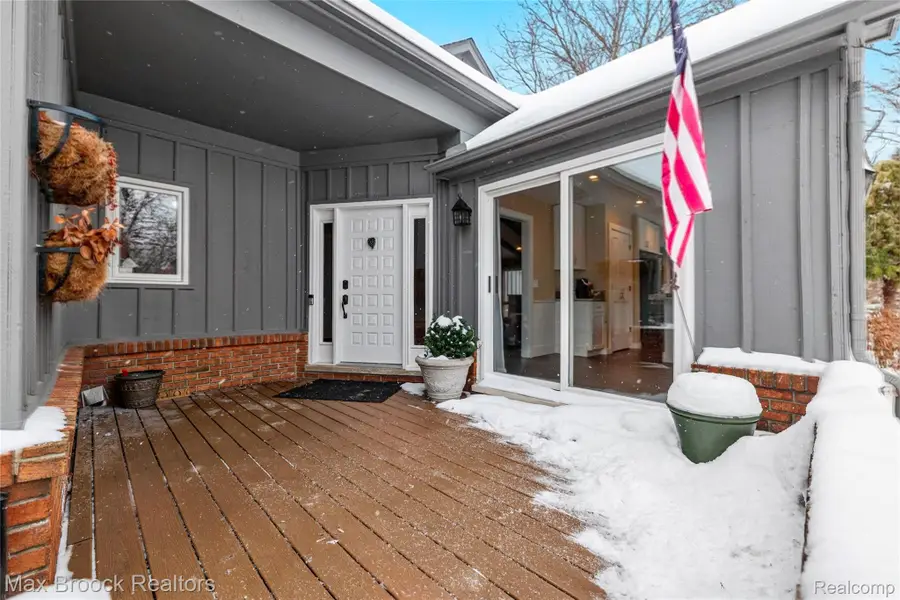 28602 Venice Court, Farmington Hills, MI 48334 - Image #3