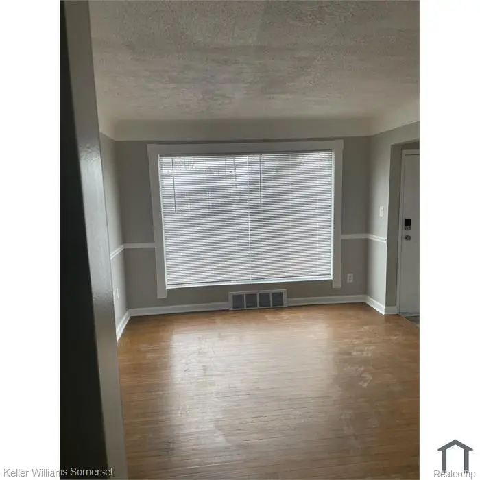 22540 Normandy Avenue, Eastpointe, MI 48021 - #2