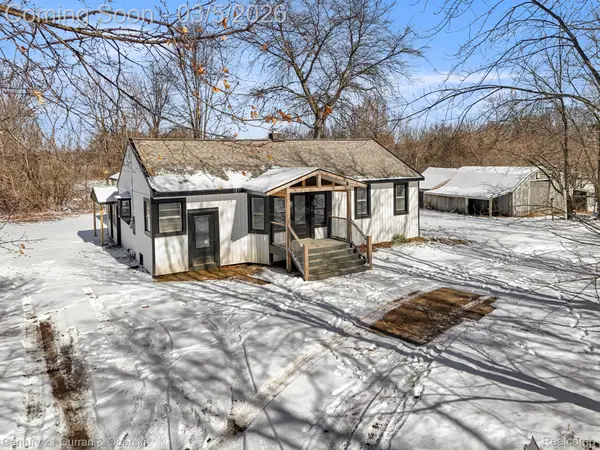 4296 Burgess Road, Pinckney, MI 48169