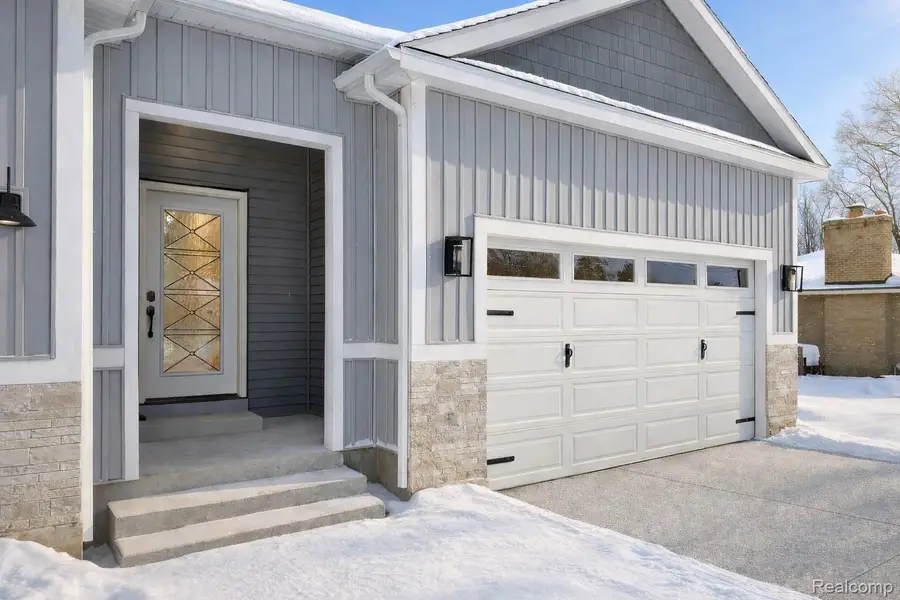 409 6 Mile Road Nw, Alpine, MI 49321 - #2