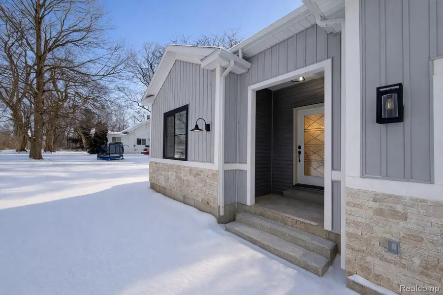 409 6 Mile Road Nw, Alpine, MI 49321 - #3