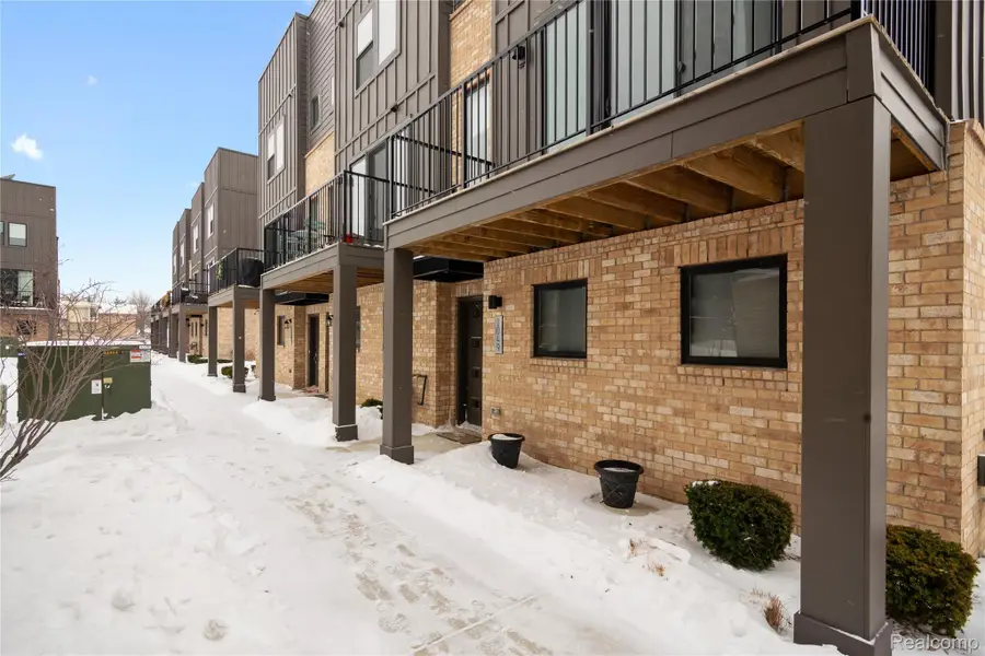 1049 Hampton Circle #44, Detroit, MI 48207 - Image #2