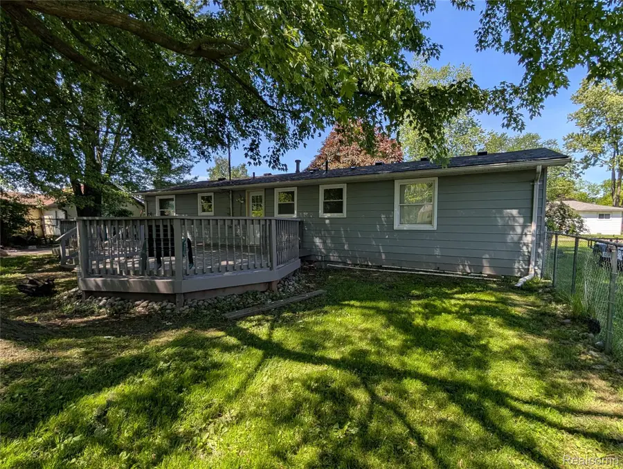 26241 Weigel Road, New Boston, MI 48164 - #3