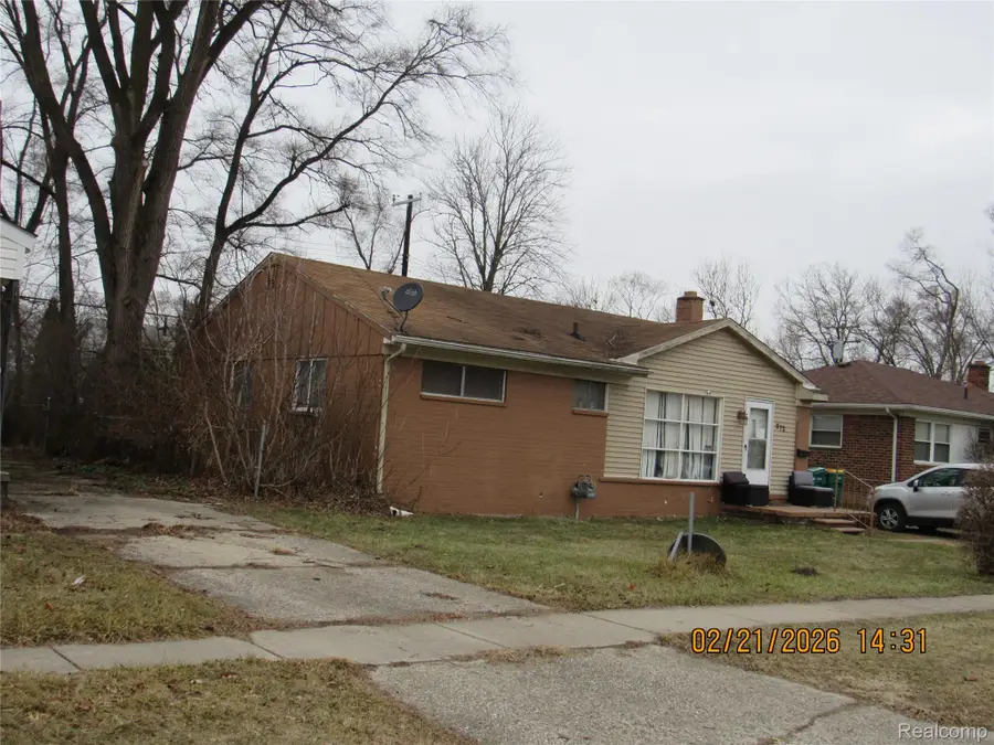 672 Nash Avenue, Ypsilanti, MI 48198 - #2