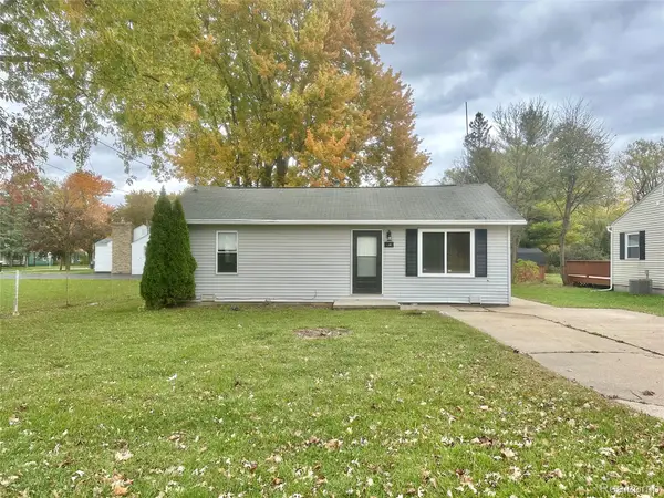 2146 N Center Road, Burton, MI 48509