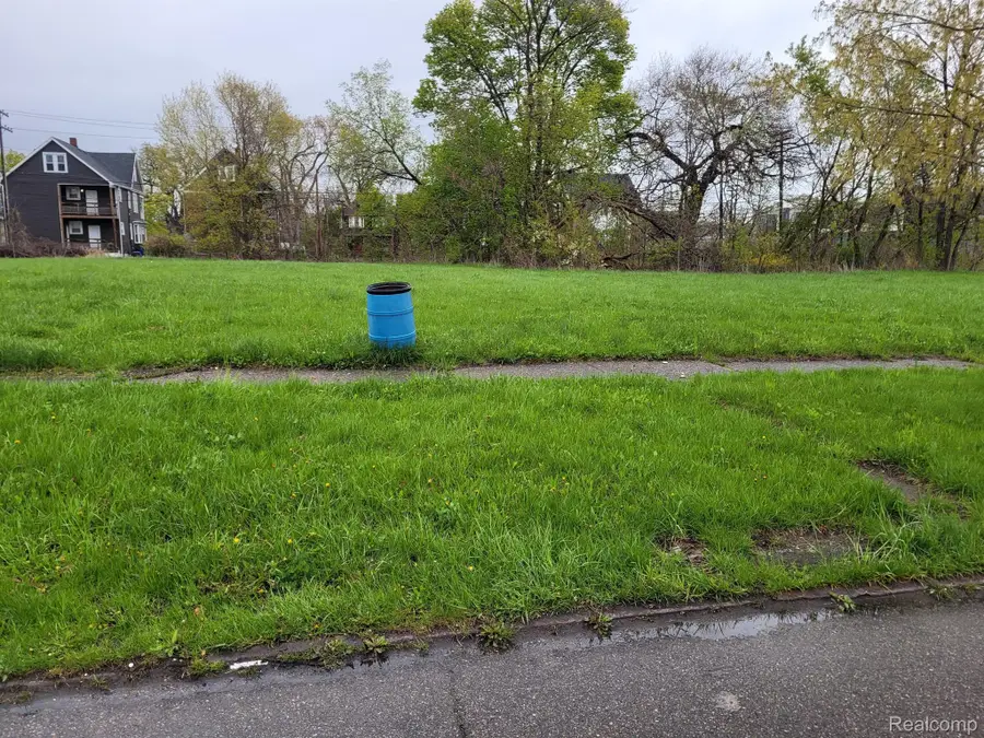2194 Field Street, Detroit, MI 48214 - #2