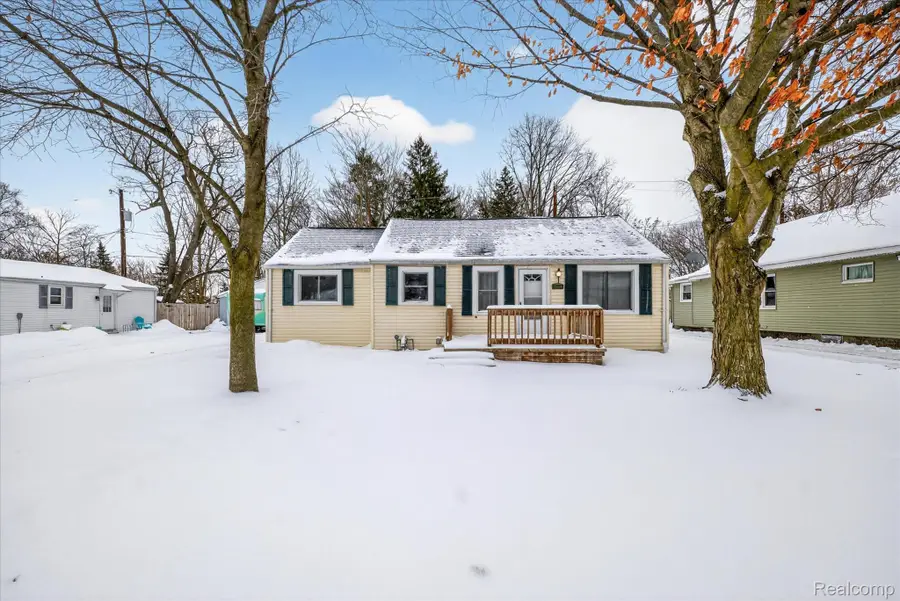 2008 Elmwood Street, Port Huron, MI 48060 - Image #2