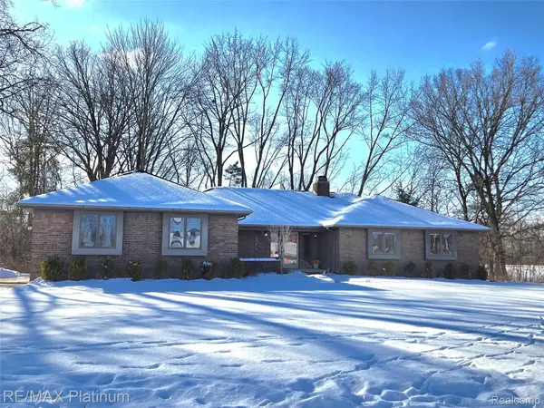 30477 Pickford Street, Livonia, MI 48152