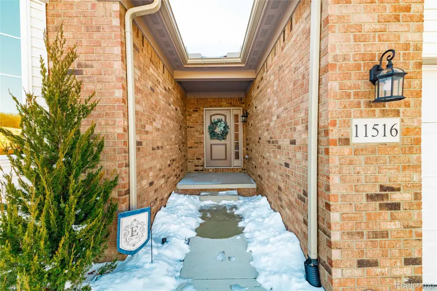 11516 Pheasant Circle, Taylor, MI 48180 - #3