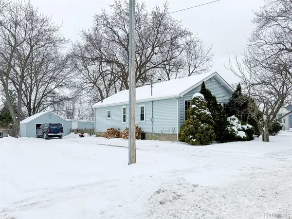 3433 Camden Avenue, Burton, MI 48529