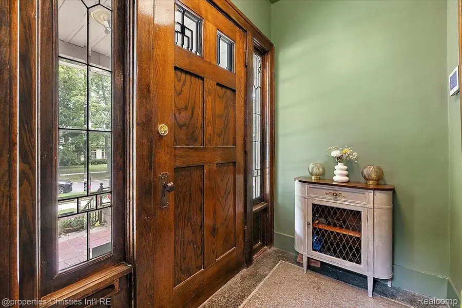 3417 Seminole Street, Detroit, MI 48214 - Image #2