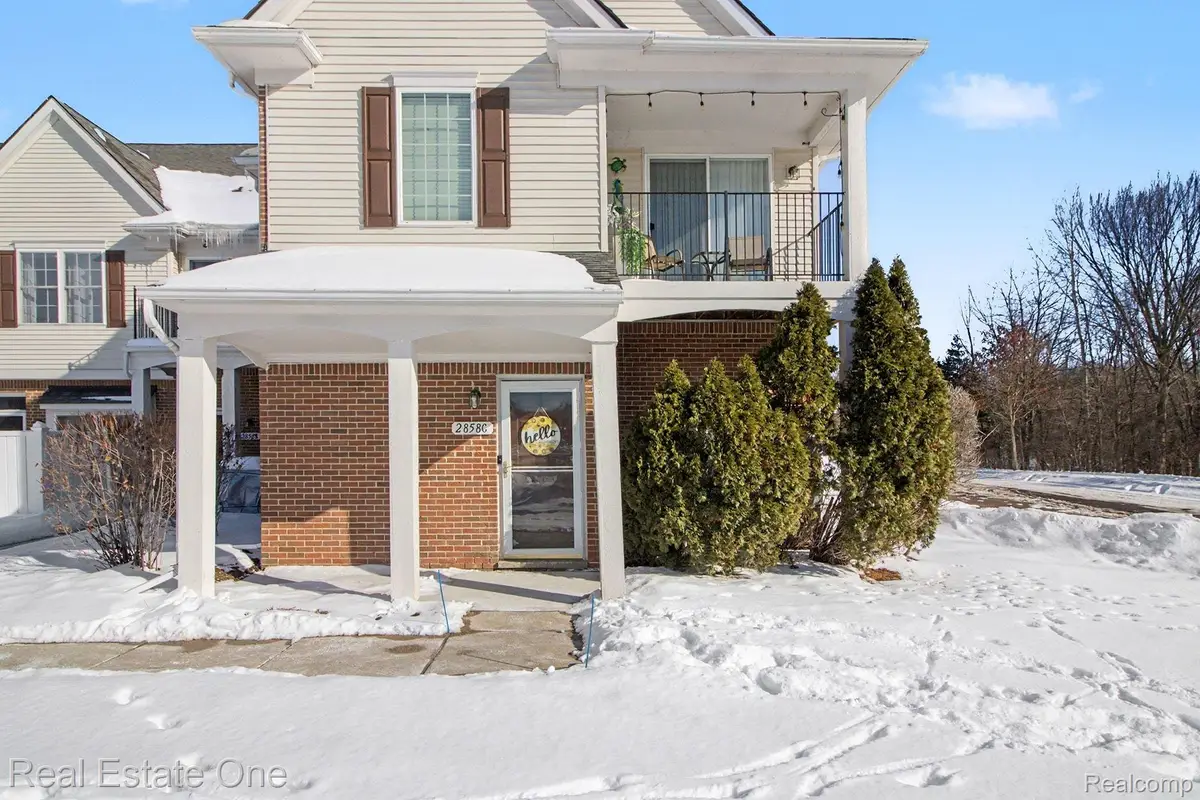 2858 Cottonwood Drive #C, Waterford, MI 48328 - #1