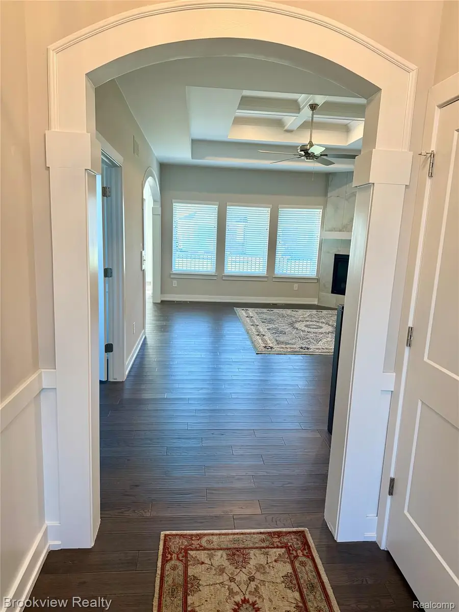 55144 St Paul Drive, Macomb, MI 48042 - #2