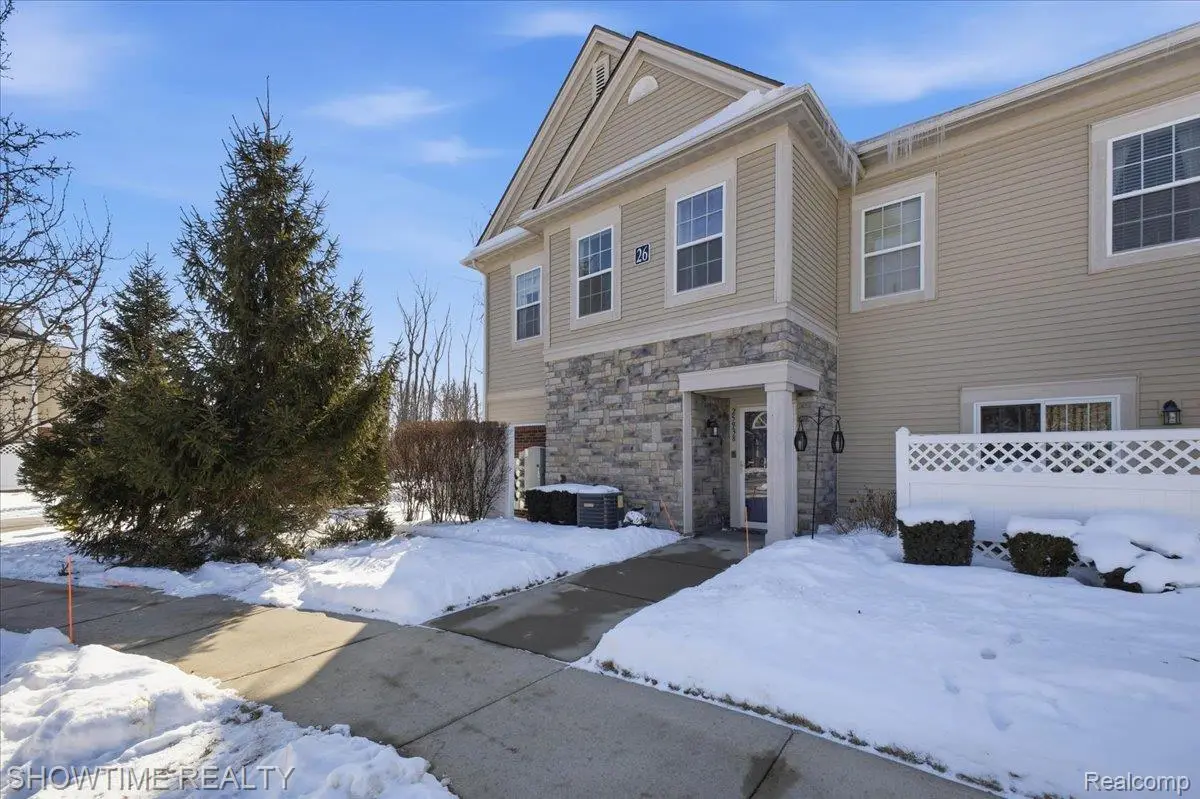 25938 Maritime Circle S, Harrison Township, MI 48045 - Image #1