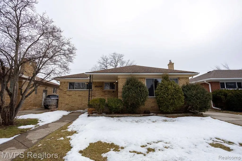 18062 Ash Avenue, Eastpointe, MI 48021 - #1