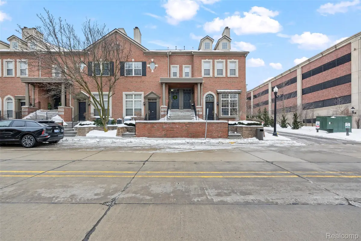 22195 W Village Drive, Dearborn, MI 48124 - #1