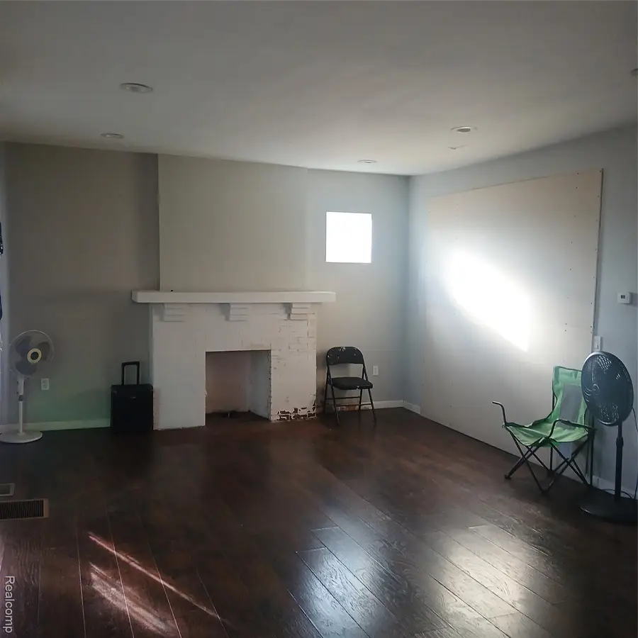 533 Trowbridge St, Detroit, MI 48202 - Image #2