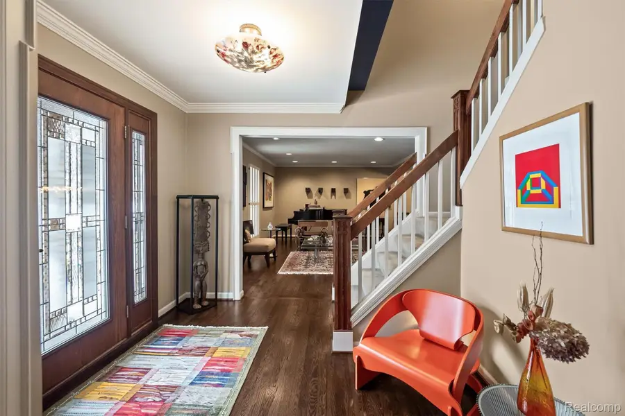 6018 Glen Eagles Drive, West Bloomfield, MI 48323 - #2