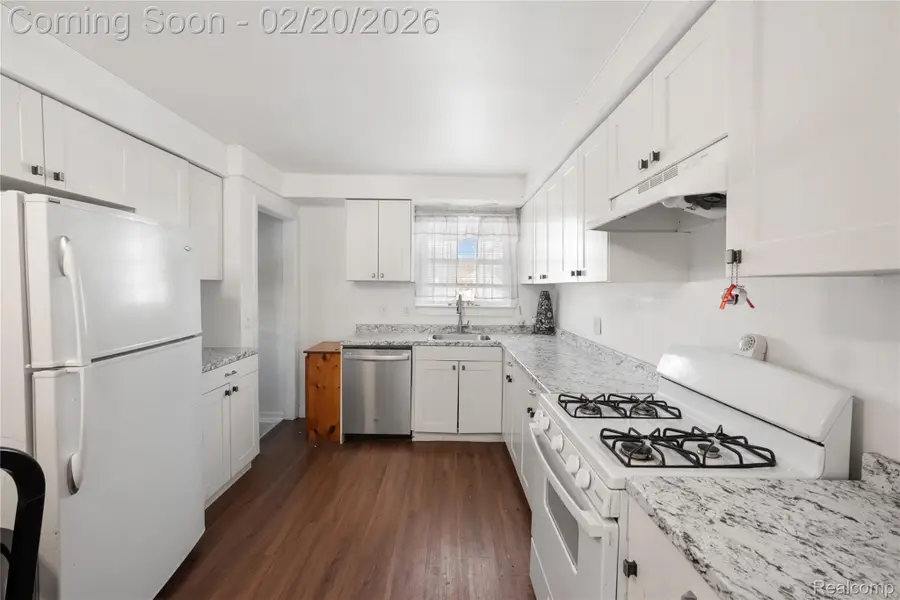 6430 Cloverton Drive, Waterford, MI 48329 - #2