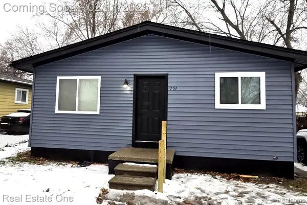 753 Stanley Avenue, Pontiac, MI 48340