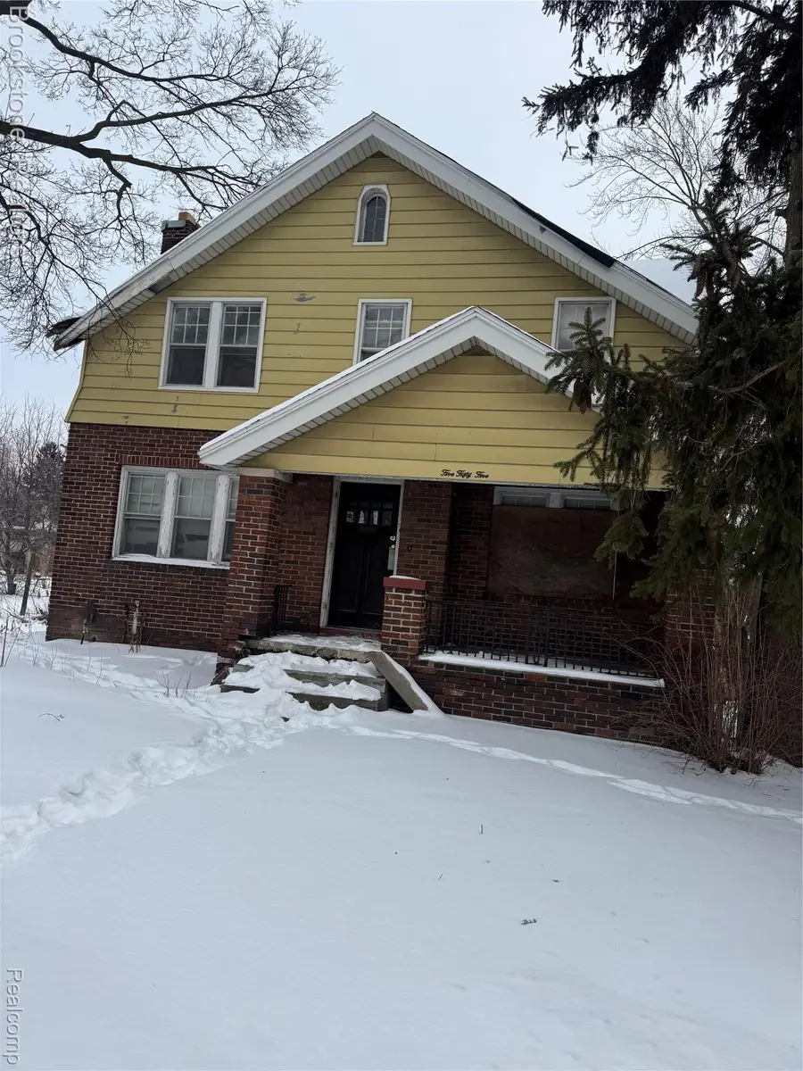 555 W Huron Street, Pontiac, MI 48341 - #2