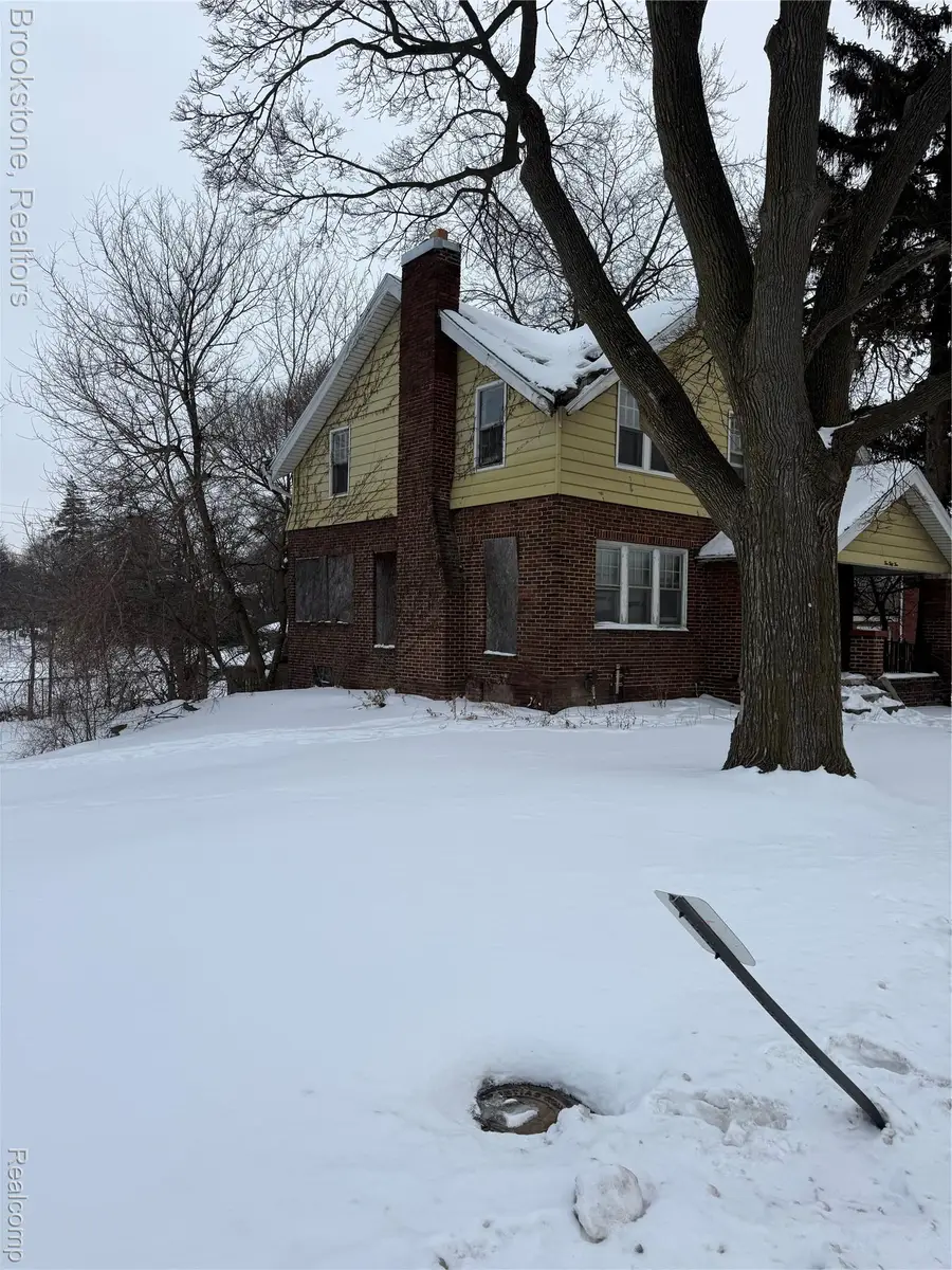 555 W Huron Street, Pontiac, MI 48341 - #3