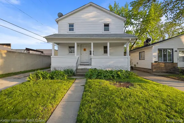 31 W Barrett Avenue, MadisonHeights, MI 48071