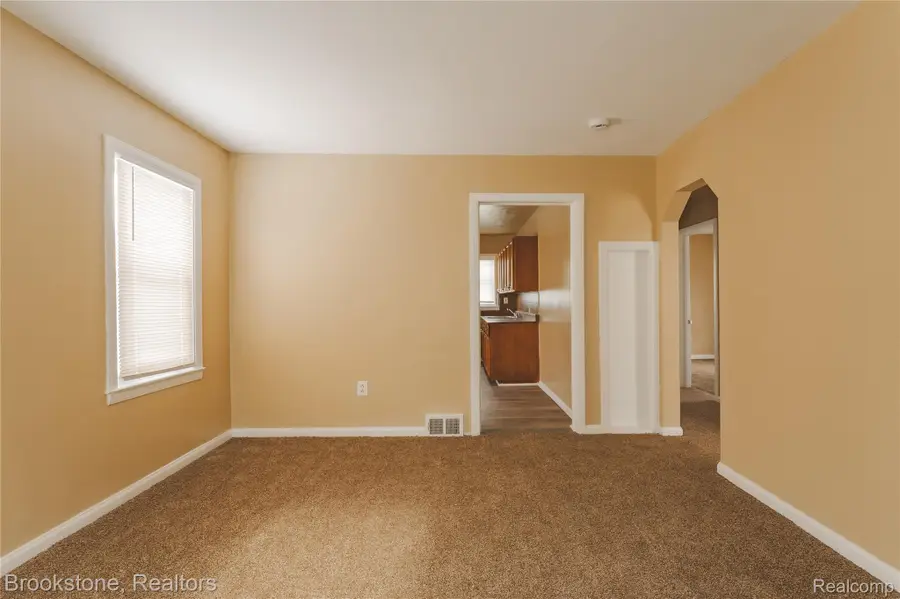 460 Nevada Avenue, Pontiac, MI 48341 - #3