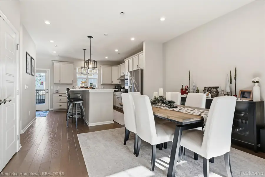 230 Sydney Court S, Plymouth, MI 48170 - Image #3