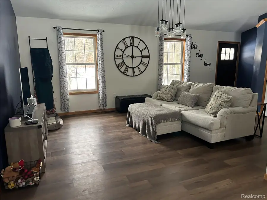 9642 Hummingbird Ct, Reynolds Township, MI 49329 - #2