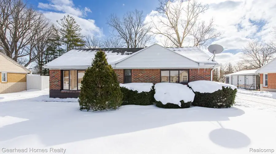 2340 Rollins Street, Grand Blanc Charter Township, MI 48439 - #2