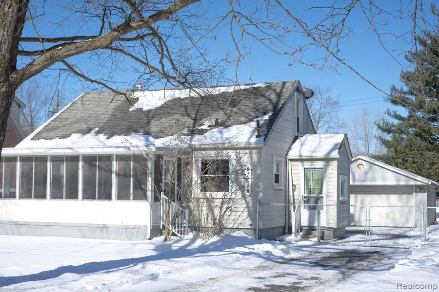 21018 Huron River Drive, Rockwood, MI 48173 - #2