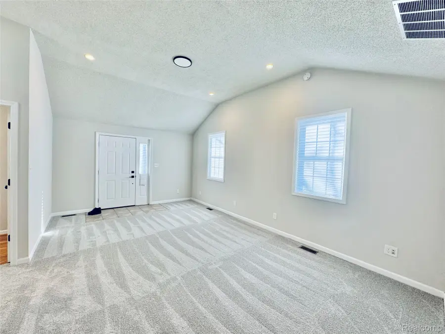 20917 Delaware Street, Southfield, MI 48033 - #2