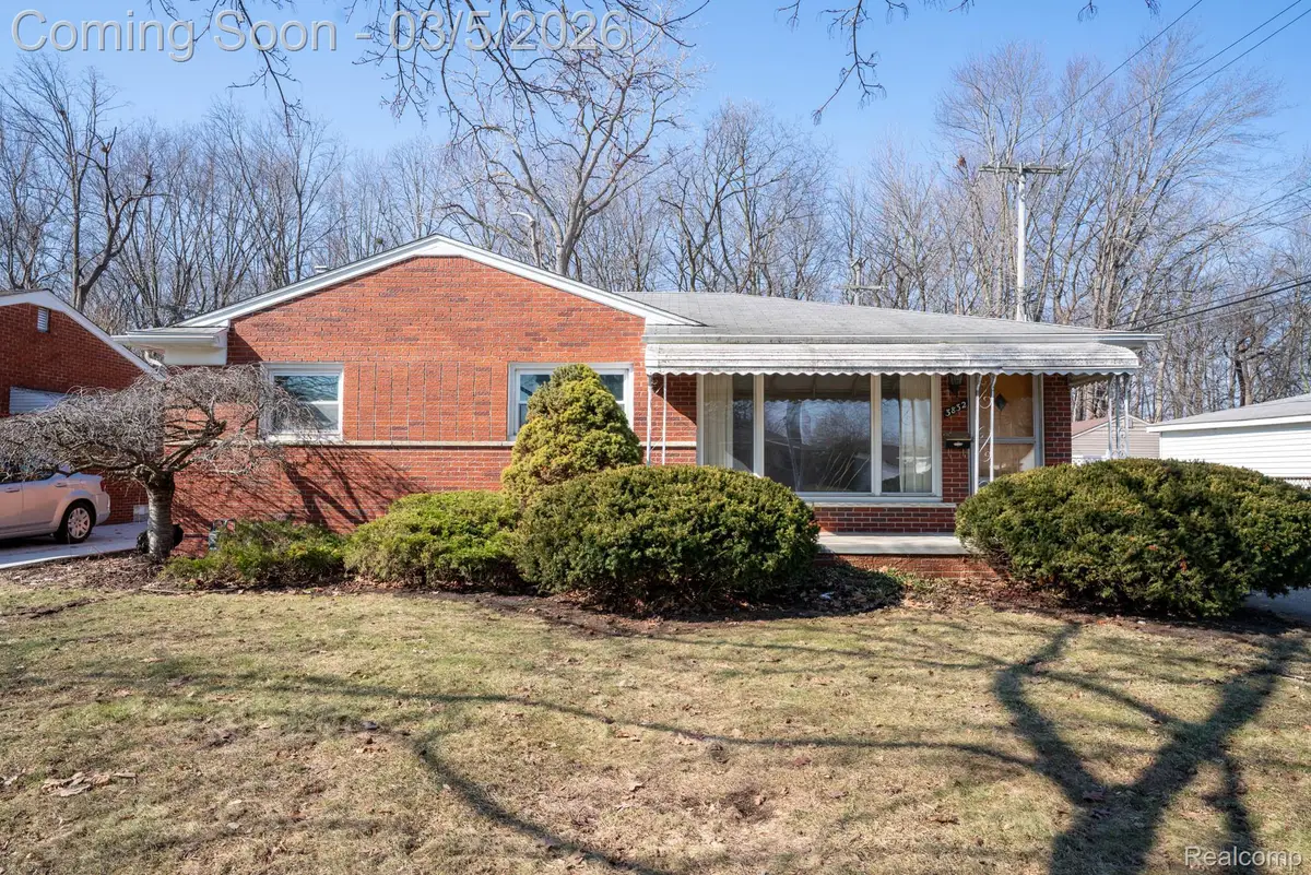 3832 Longmeadow Drive, Trenton, MI 48183 - #1