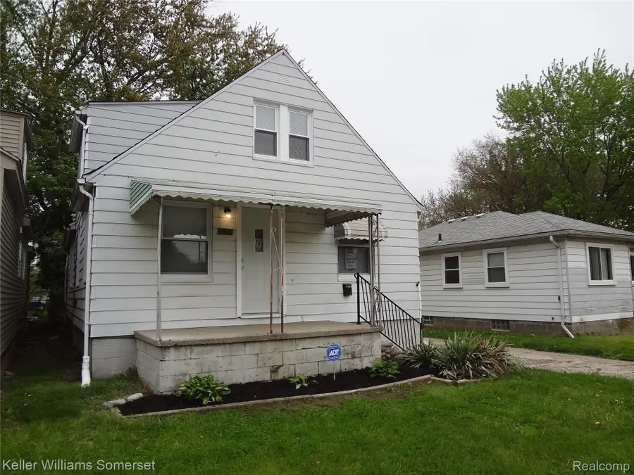 8127 Orchard Avenue, Warren, MI 48089 - #2