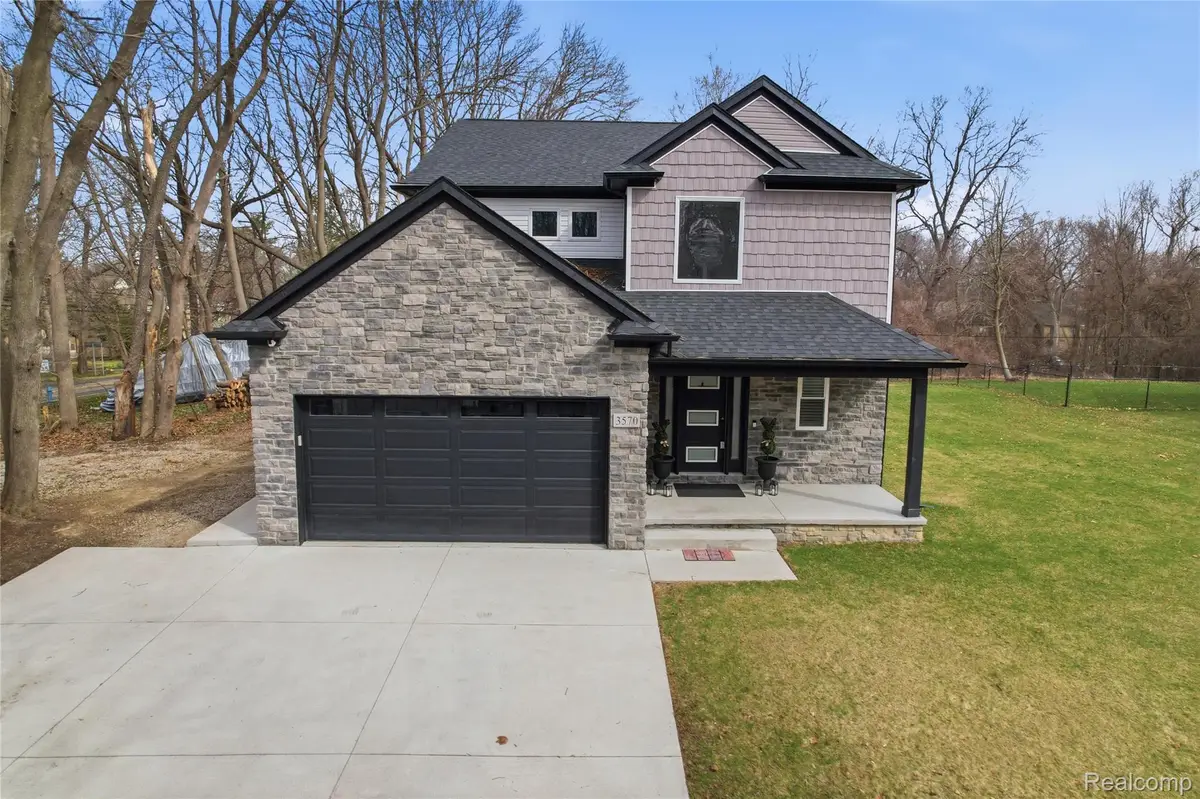 3570 Watkins Lake Road, Waterford, MI 48328 - #1