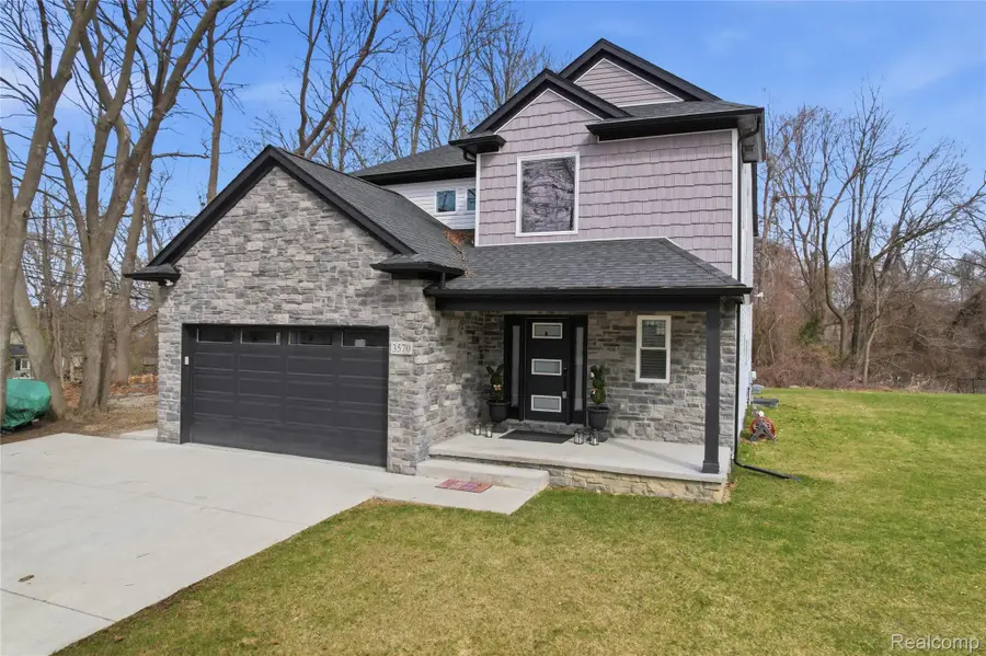 3570 Watkins Lake Road, Waterford, MI 48328 - #3