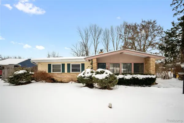 29266 Southgate Drive, Southfield, MI 48076