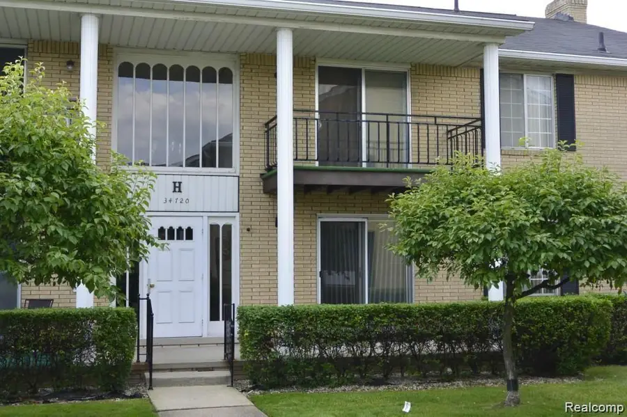 34720 Huntley Drive #22, Sterling Heights, MI 48312 - Image #3