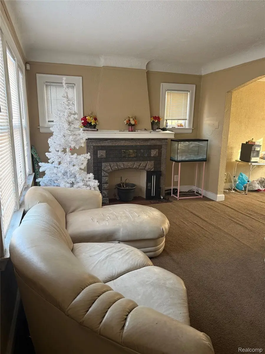15824 Snowden Street, Detroit, MI 48227 - #3