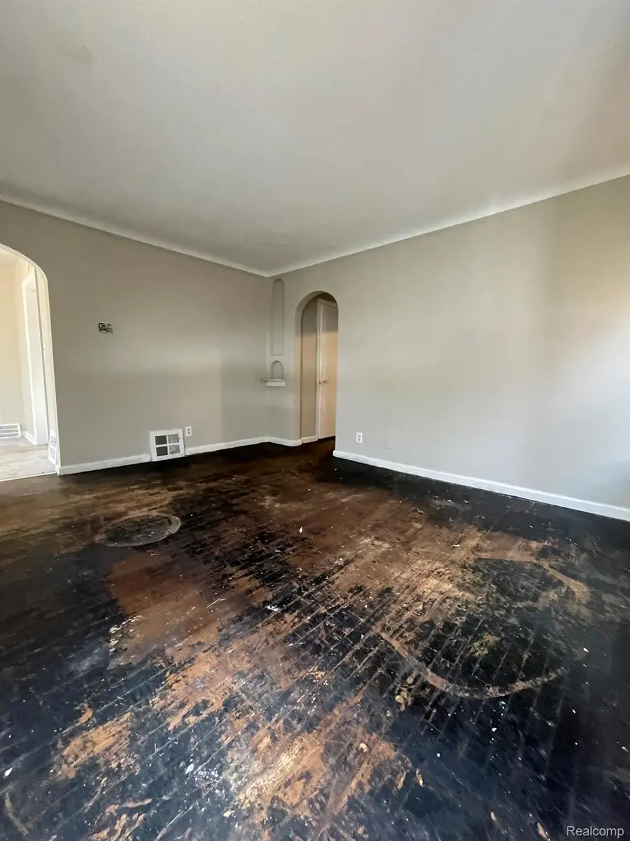 9205 Mckinney Street, Detroit, MI 48224 - Image #3