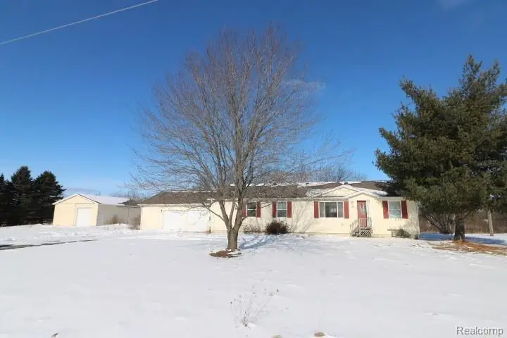 26 W Barnes Road, Fostoria, MI 48435 - #2
