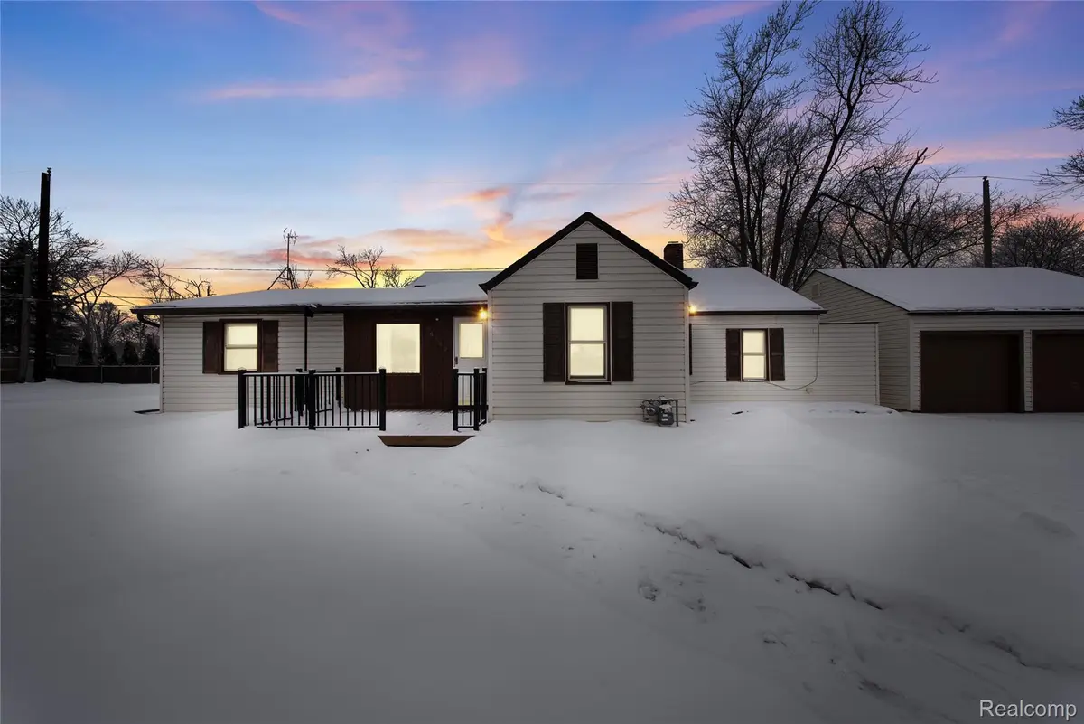 24440 Sylvan Avenue, Brownstown, MI 48134 - #1