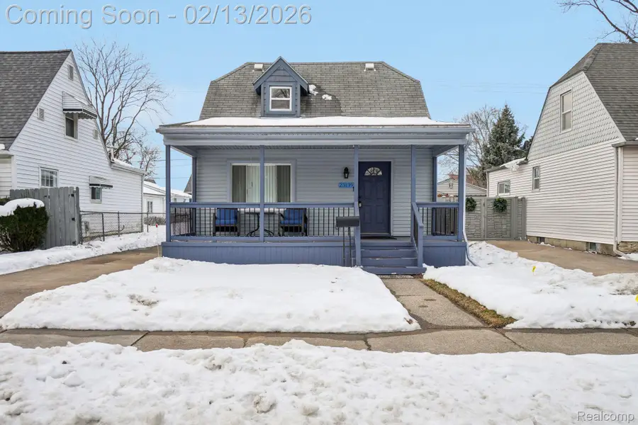 23139 Reynolds Avenue, Hazel Park, MI 48030 - #2