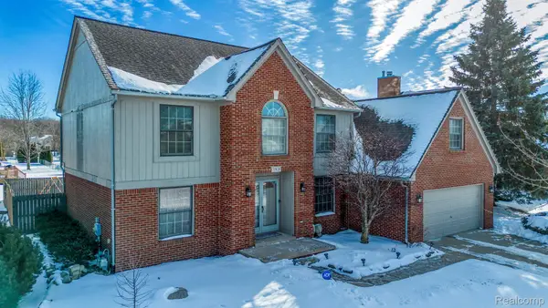 53428 Gregory Drive, Macomb, MI 48042