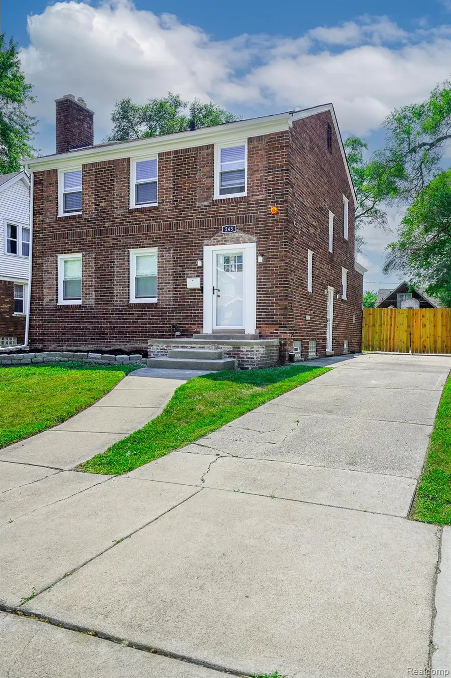 243 Newport Street, Detroit, MI 48215 - Image #2