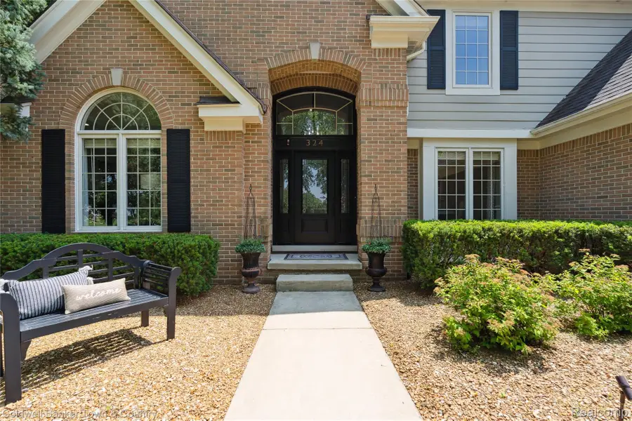 324 Nairn Circle, Highland, MI 48357 - #2