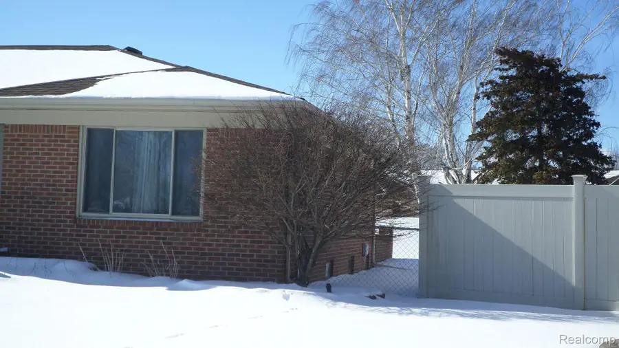 38615 Levisham Drive, Clinton Township, MI 48038 - Image #3