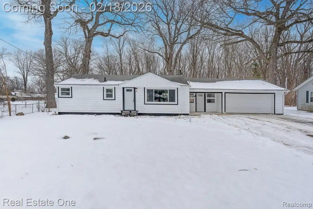 2031 Woodland Pass, Burton, MI 48519 - #1