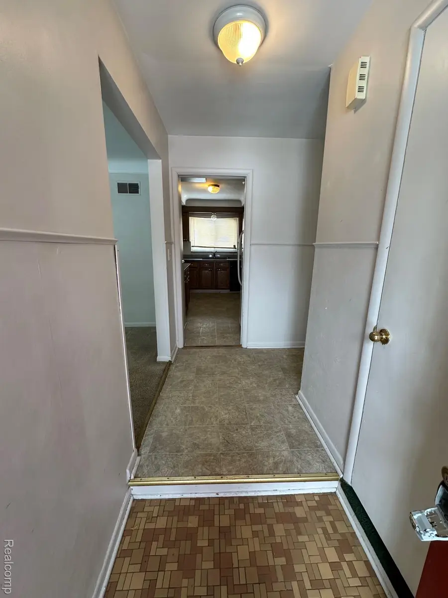 14621 Rosemary Boulevard, Oak Park, MI 48237 - #2